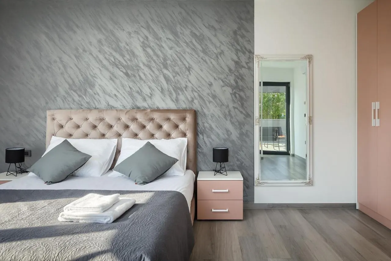 Modern Villa Nea With Outdoor Pool In Pula